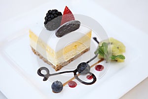 Mango mousse cheese cake