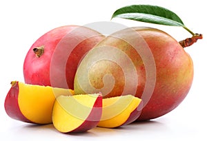 Mango with slices