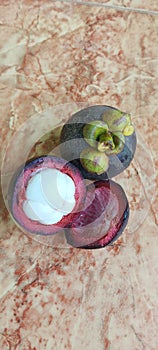 Mangosteen fruit contains antioxidants and reduces inflammation, is good for pregnant women and relieves arthritis photo