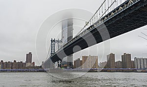 Manhattan Bridge and Manhattan skyline