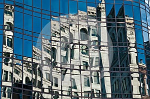 Manhattan tribeca mirror building