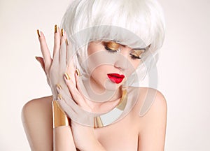 Manicure. Beauty Blonde. Blond bob hairstyle. Fashion girl model