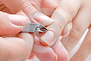 Manicure, cuticle cut