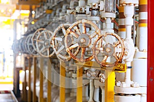 Manifold line of oil and gas production which controlled by program or technician petroleum. The valve function to close