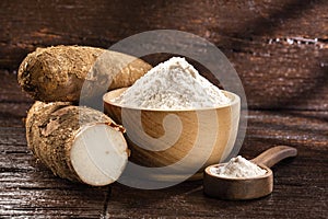 Manihot esculenta - Organic cassava root starch photo