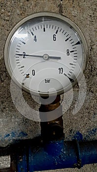 A manometer