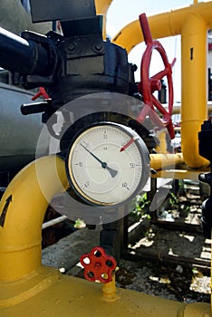 Manometer on gas pipe