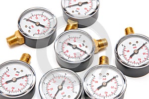 Manometers for pressure measurement