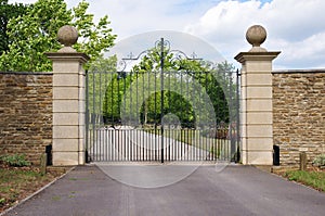 Mansion Gate photo
