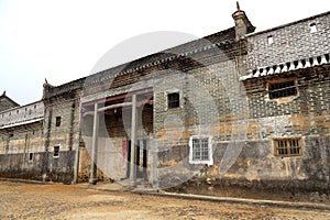 Mantang Hakka enclosed house