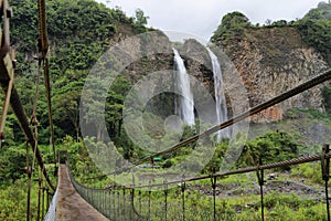 Manto de la novia (bridal veil) waterfall photo