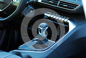 Manual gear shift