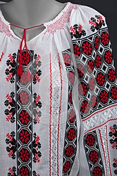 Manually embroidered traditional Romanian blouse - ie romaneasca photo