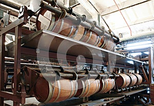 Manufacture of wooden barrels in the factory