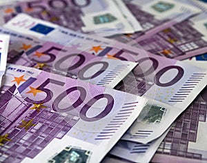 Many 500 Euro banknotes