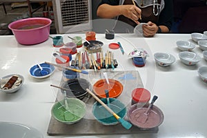 many beautiful color for painting with overglaze color stain which is food safety on the ceramic bowl.