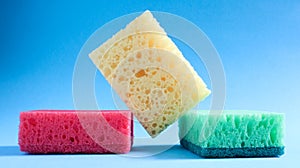 Many blue, red, yellow, green sponges are used to wash and wipe the dirt used by housewives in everyday life. They are made of