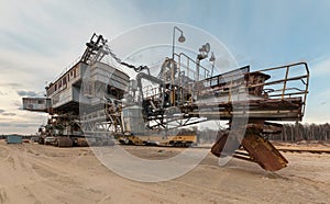 Many buckets of giant quarry excavator Equipment for the extraction of sand from the quarry