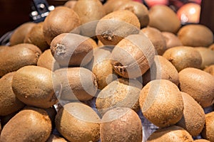Many kiwifruit in supermarkets