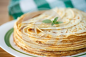 Many thin pancakes
