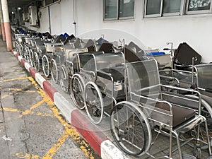 Many wheelchairs for the sick and elderly who come to use the service in the hospital.