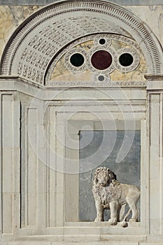 Marble bas-relief of a lion on Campo Santi Giovanni e Paolo in V