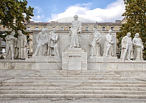 Marble complex of statues with central figure Lajos Kossuth, standing among fellow politicians, Kossuth Square, Budapest, Hungary