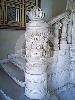 Marble pillar