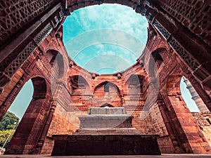 marble and red sandstone mausoleum tomb near Qutub minar