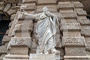 Marble roman statue: Cicero Cicerone