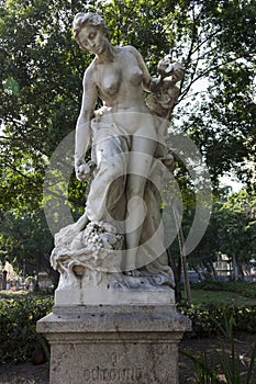 Marble statue of autumn - Sculptor: Gustave FrÃ©dÃ©ric Michel