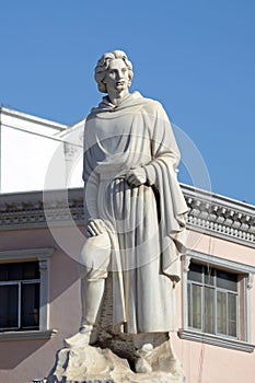 Marco Polo statue