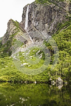 Mare Falls on Western Brook Pond