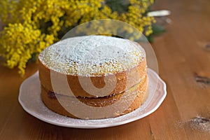 Maria Luisa cake with jam filling