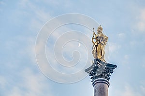 The MariensÃÂ¤ule column in Munich, Germany photo