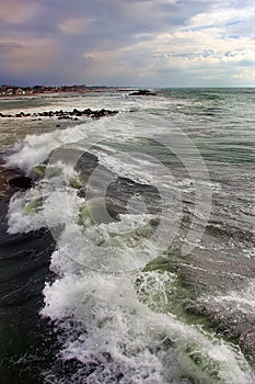 Onde del mare prima in tempesta photo