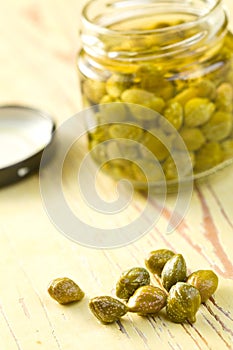 Marinated capers