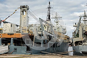 Marine vessels intended for degaussing of the other ships.