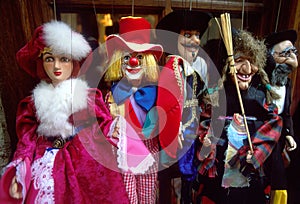 Marionettes puppets