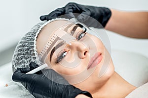 Markup with ruler on brows