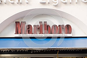 Marlboro neon