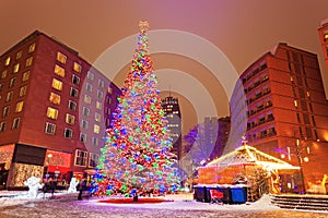 Marlene Dietrich Platz at night