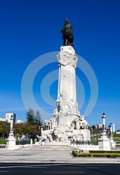 Marques de Pombal Square, Lisbon photo