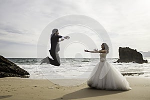 Marriage jumping beach