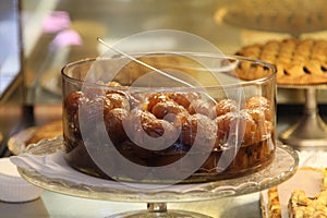 Marron glacÃ© in a pastry shop window