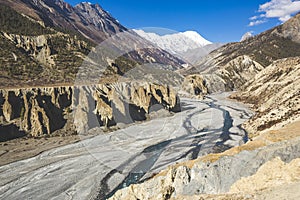 Marsjandi-Khola river valley. Annapurna circuit trek