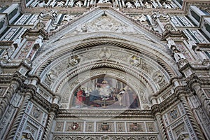 The marvellous art statue and painting decorated surrounding on Florance duomo, The mistery sculpture Architectura
