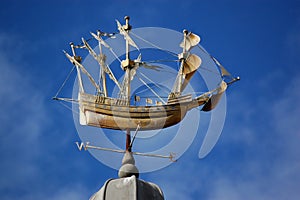 Mary Rose weathervane, Farnham