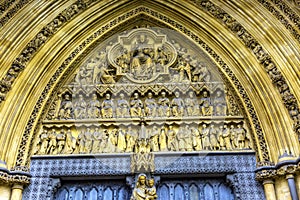 Mary Statues Door Facade Westminster Abbey London England