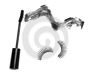 Mascara brush and false eyelashes